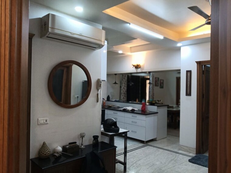 Living Room, kailash colony 3 Bedroom 1550 Sq.Ft. Builder Floor In Kailash Colony Delhi 9950276