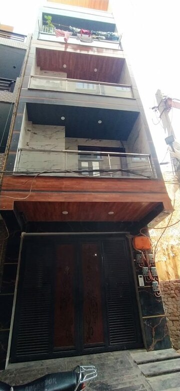 2 BHK Builder Floor For Sale in Vipin Garden