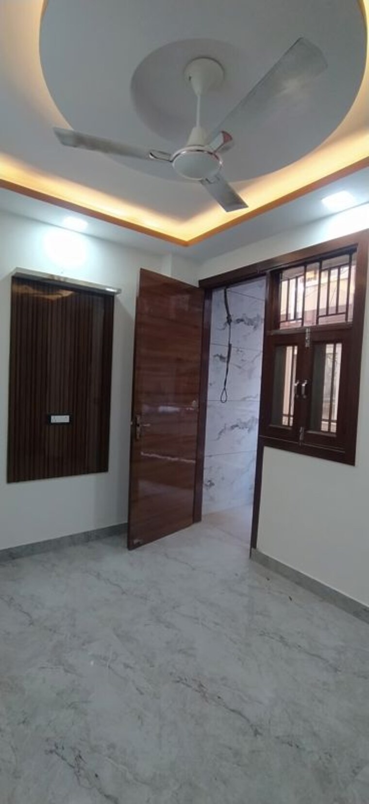 Room, vipin garden 2 Bedroom 60 Sq.Yd. Builder Floor In Vipin Garden Delhi 9950374