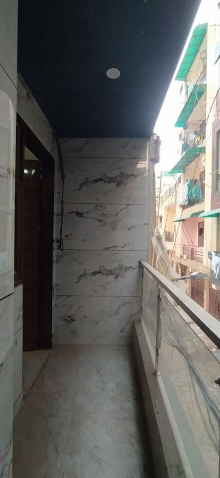 Balcony, vipin garden 2 Bedroom 60 Sq.Yd. Builder Floor In Vipin Garden Delhi 9950374