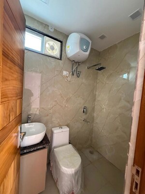 Bathroom in 1 BHK Builder Floor at Chittaranjan Park – for Rent