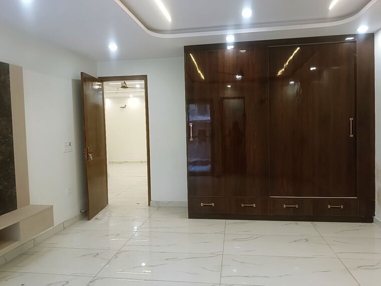 Living Room, virender nagar 3 Bedroom 1500 Sq.Ft. Builder Floor In Virender Nagar Delhi 9950391