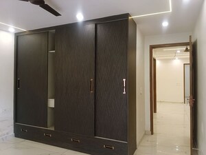 Room in 3 BHK Builder Floor at Virender Nagar – for Sale