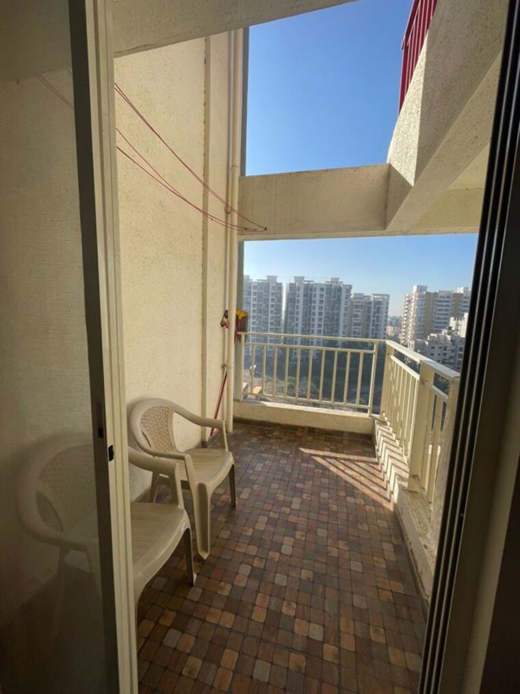 Balcony, majestique-manhattan-phase-2 1 Bedroom 680 Sq.Ft. Apartment In Wagholi Pune 9919510