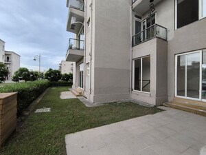 4 BHK Builder Floor – Exterior View View at BPTP Amstoria, Sector 102 - for Rent