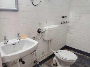 Master Bedroom in 3 BHK Builder Floor at Kalkaji – for Rent