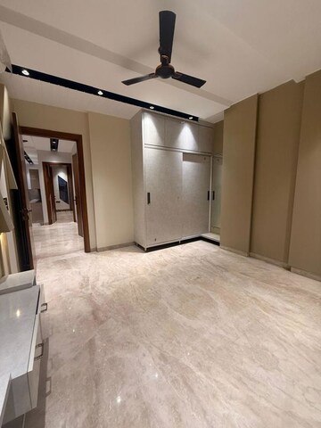 Room in 3 BHK Builder Floor at Tilak Nagar – for Sale