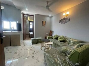 1 BHK Builder Floor For Rent in Saket
