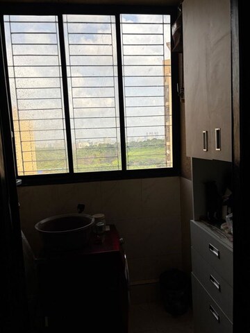 Team Area in 2 BHK Apartment at Oberoi Seven, Goregaon East – for Rent