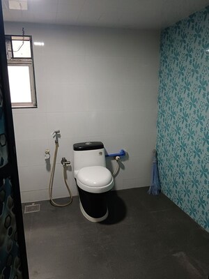 Bathroom in 1 BHK Apartment at Dombivli East – for Rent