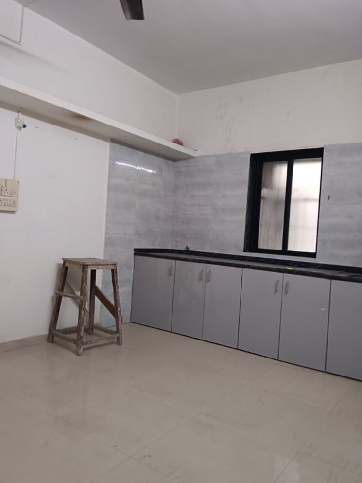Room, dombivli east 1 Bedroom 570 Sq.Ft. Apartment In Dombivli East Thane 9299442