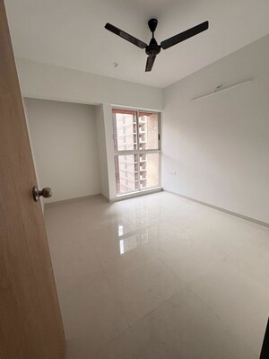 Room in 2.5 BHK Apartment at Lodha Codename Premier, Dombivli East – for Rent