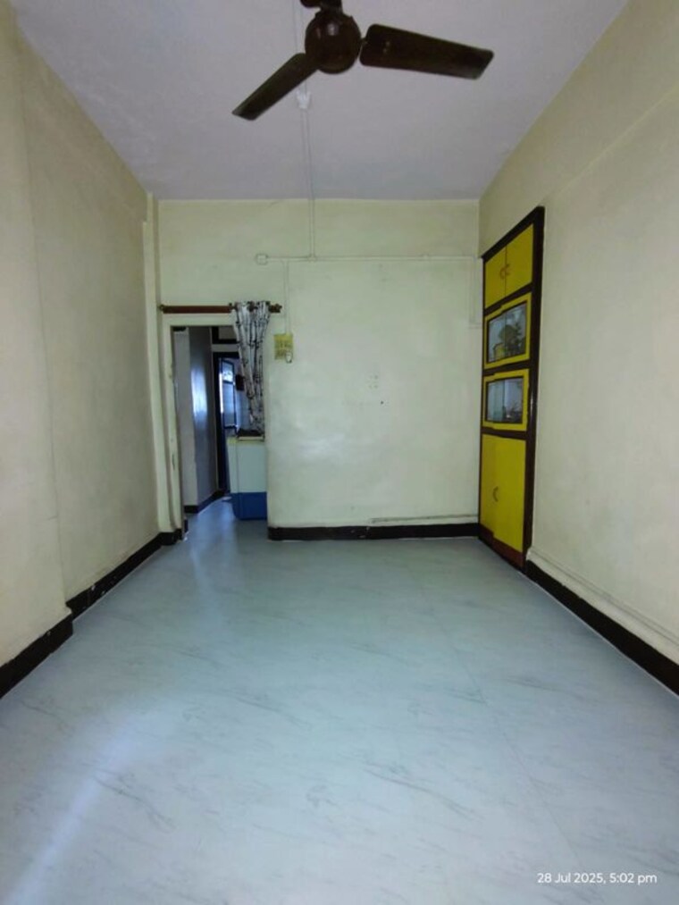 Room, dombivli east 1 Bedroom 560 Sq.Ft. Apartment In Dombivli East Thane 9514856