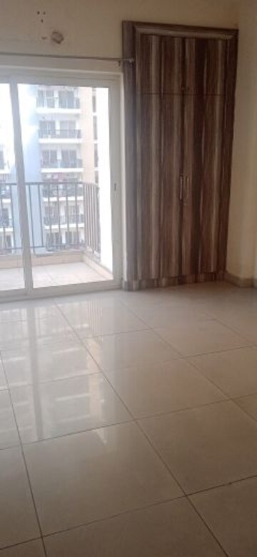 3 BHK Apartment For Rent in Panchsheel Greens II, Sector 16 Greater Noida