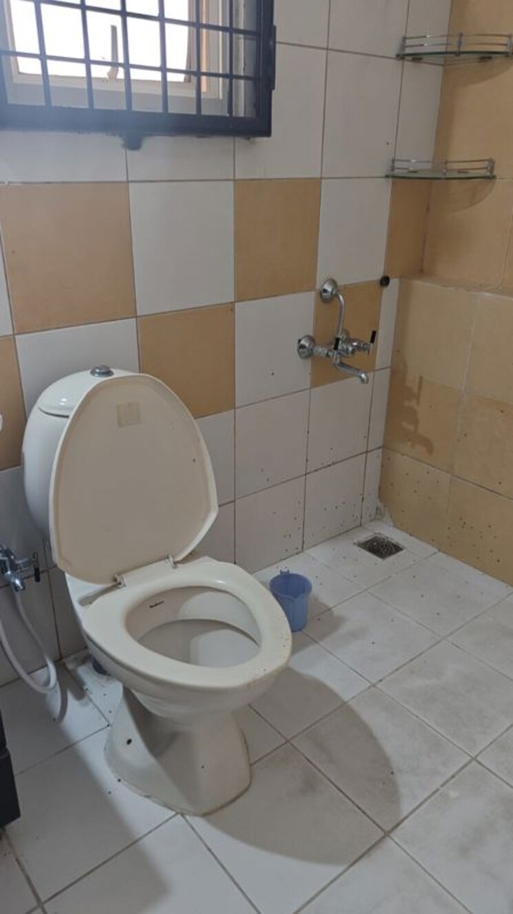 Bathroom, ajmera-green-acres 3 Bedroom 1700 Sq.Ft. Apartment In Bannerghatta Bangalore 9950936