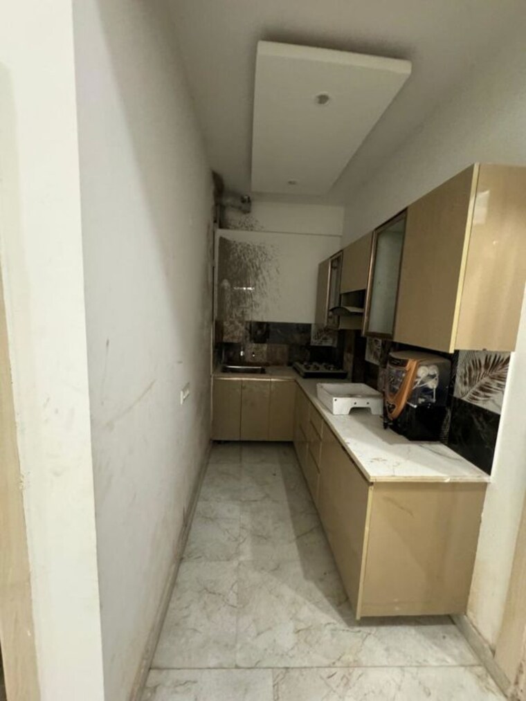 Kitchen, sector 73 1 Bedroom 615 Sq.Ft. Builder Floor In Sector 73 Noida 9950490