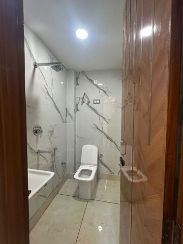 Bathroom in 3 BHK Apartment at Dwarka Mor – for Rent