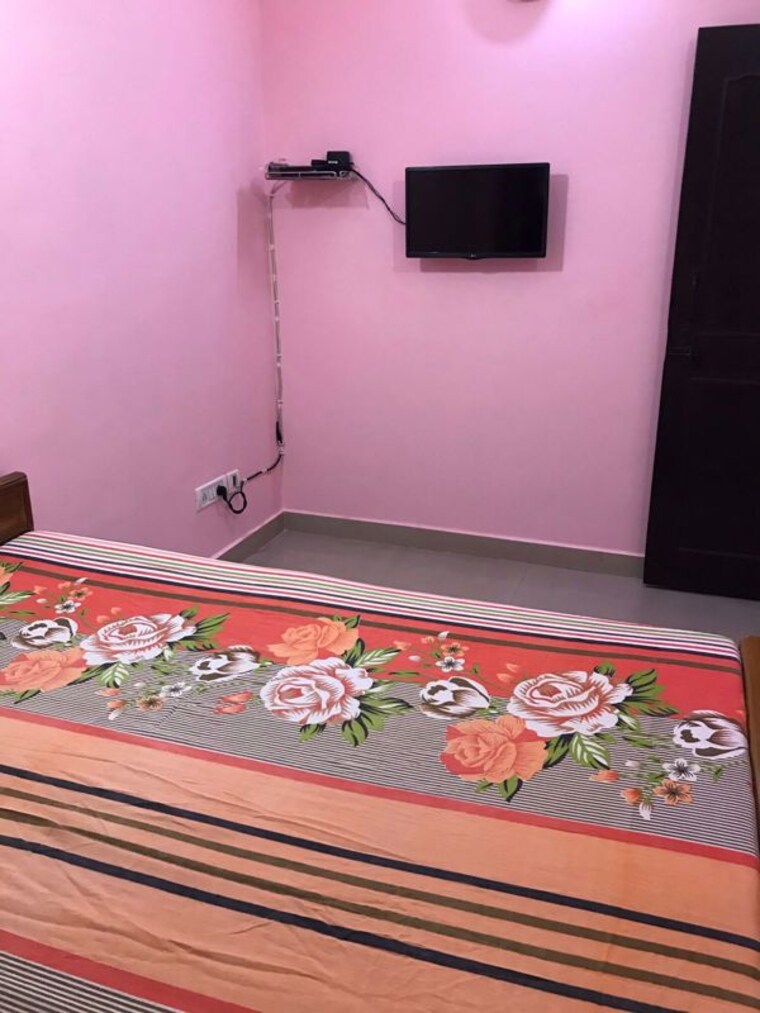 Bedroom, palm-residency-chhatarpur 1 Bedroom 500 Sq.Ft. Apartment In Chattarpur Delhi 9951077