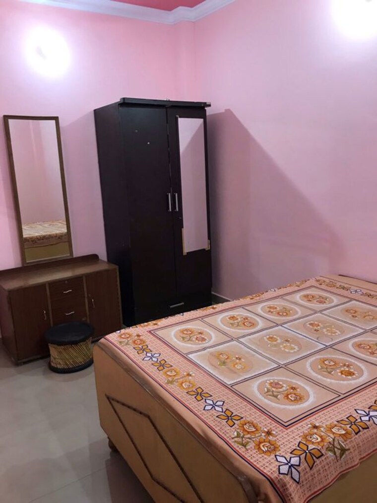 Bedroom, palm-residency-chhatarpur 1 Bedroom 500 Sq.Ft. Apartment In Chattarpur Delhi 9951077