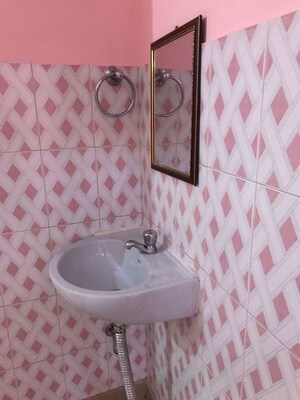 Bathroom in 1 BHK Apartment at Palm Residency Chhatarpur, Chattarpur – for Rent