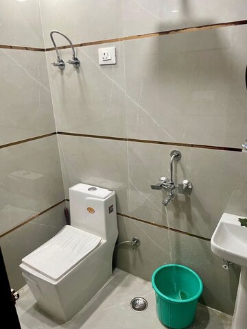 Bathroom in 2 BHK Apartment at Palm Residency Chhatarpur, Chattarpur – for Rent