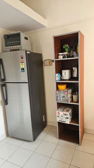 Furnished Amenities in 1 BHK Apartment at Silver Crest Powai, Powai – for Rent