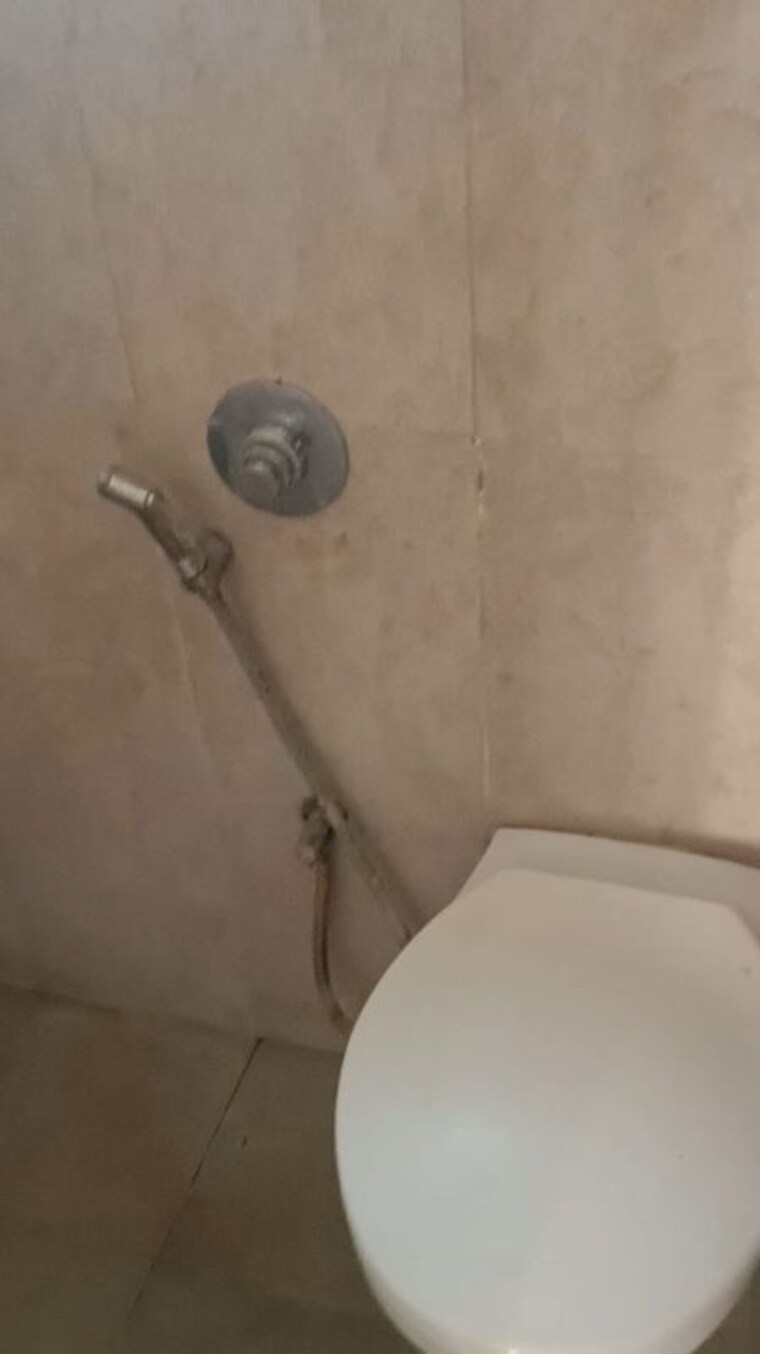 Bathroom, pride-world-city-long-island 1.5 Bedroom 784 Sq.Ft. Apartment In Charholi Budruk Pune 9951280
