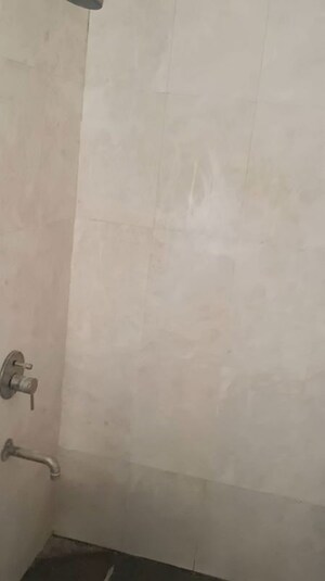 Room in 1.5 BHK Apartment at Pride World City Long Island, Charholi Budruk – for Sale