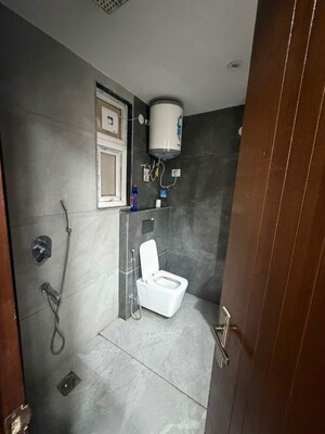 Bathroom in 3 BHK Apartment at Palm Residency Chhatarpur, Chattarpur – for Rent