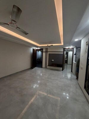 Room in 3 BHK Apartment at Palm Residency Chhatarpur, Chattarpur – for Rent