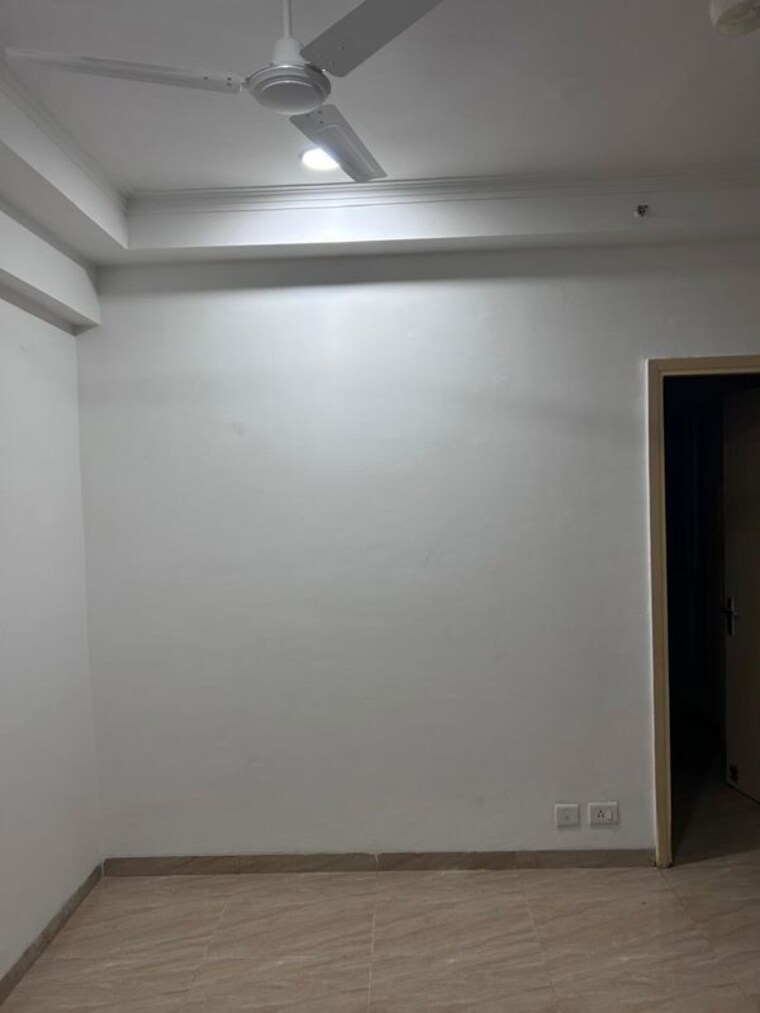 Room, gaur-city-2-14th-avenue 2 Bedroom 955 Sq.Ft. Apartment In Sector 16c Greater Noida Greater Noida 9951308