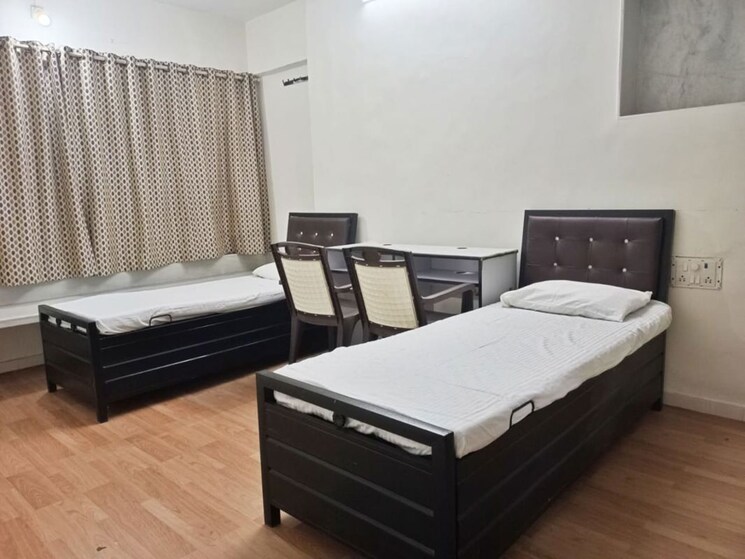 Room, vile parle west Pg For Boys & Girls In Vile Parle West 9951310