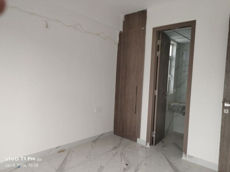 Room, sector 89 2.5 Bedroom 1152 Sq.Ft. Builder Floor In Sector 89 Gurgaon 9951338