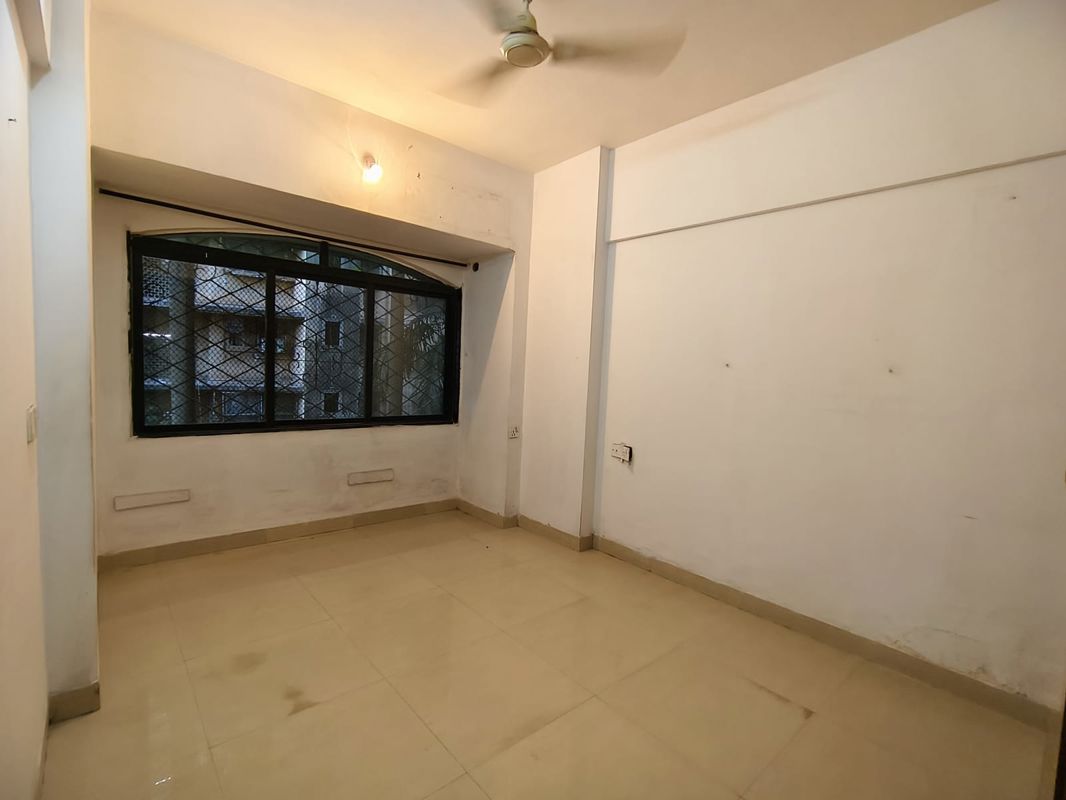 2 BHK + Store Room 900 Sq.Ft. Apartment in Satellite Royale