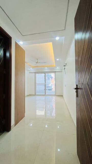 Building Lobby in 3 BHK Apartment at Palm Residency Chhatarpur, Chattarpur – for Rent