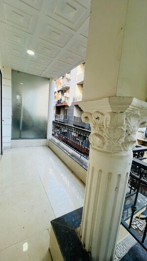 Staircase in 3 BHK Apartment at Palm Residency Chhatarpur, Chattarpur – for Rent