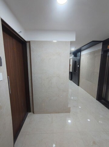 Room in 3 BHK Apartment at Signature Global City 81, Sector 81 – for Rent