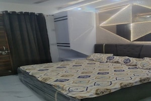 Bedroom in 1 BHK Builder Floor at Dahisar East – for Sale