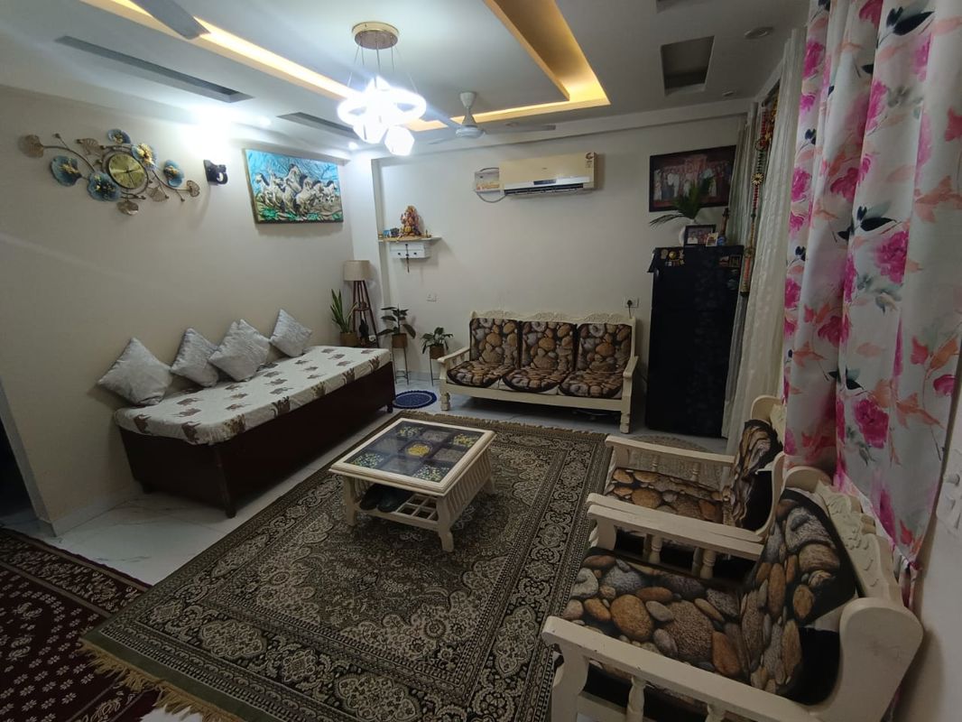 3 BHK + Pooja Room Apartment For Rent in Palm Residency Chhatarpur