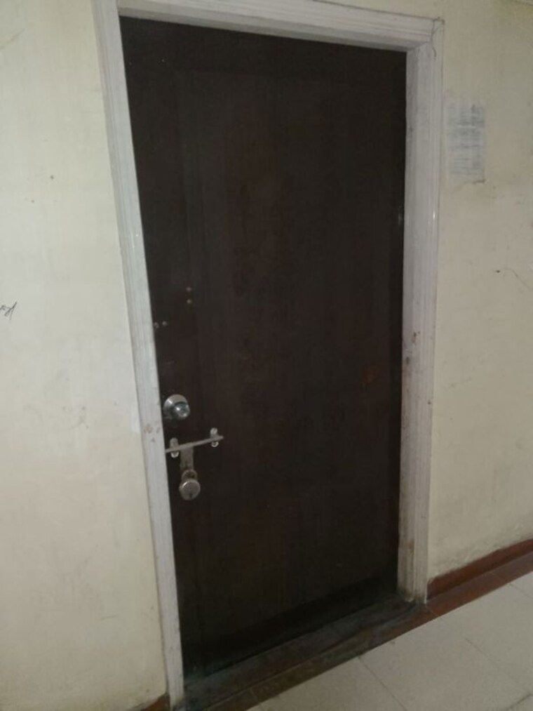 undefined, kantatoli Commercial Office Space 3500 Sq.Ft. In Kantatoli Ranchi 9951468