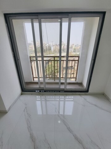 Room in 2 BHK Apartment at Viraj Heights, Kopri – for Sale