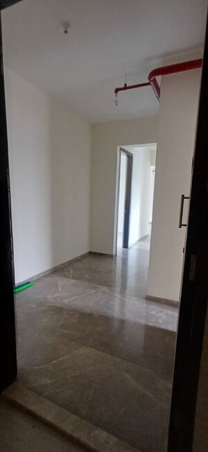 Room in 4 BHK Apartment at Kapur Bawdi – for Sale