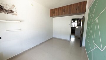 Room in 2 BHK Apartment at Dombivli West – for Rent