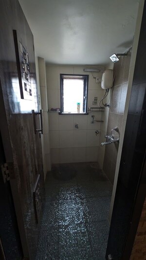Bathroom in 2 BHK Apartment at Dombivli West – for Rent