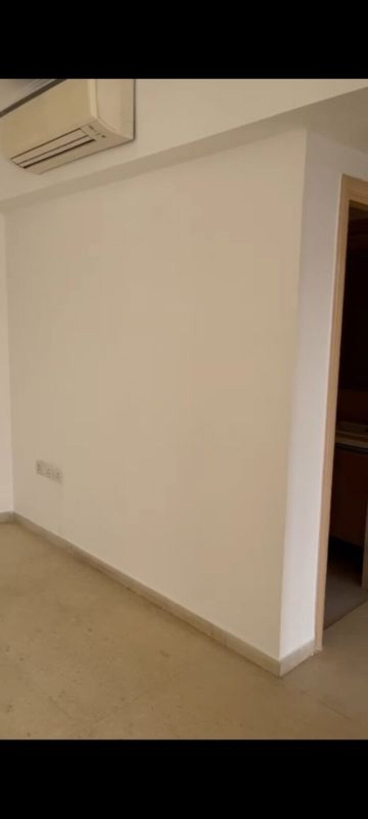 Room, dlf-the-skycourt 3 Bedroom 1931 Sq.Ft. Apartment In Sector 86 Gurgaon 9951525