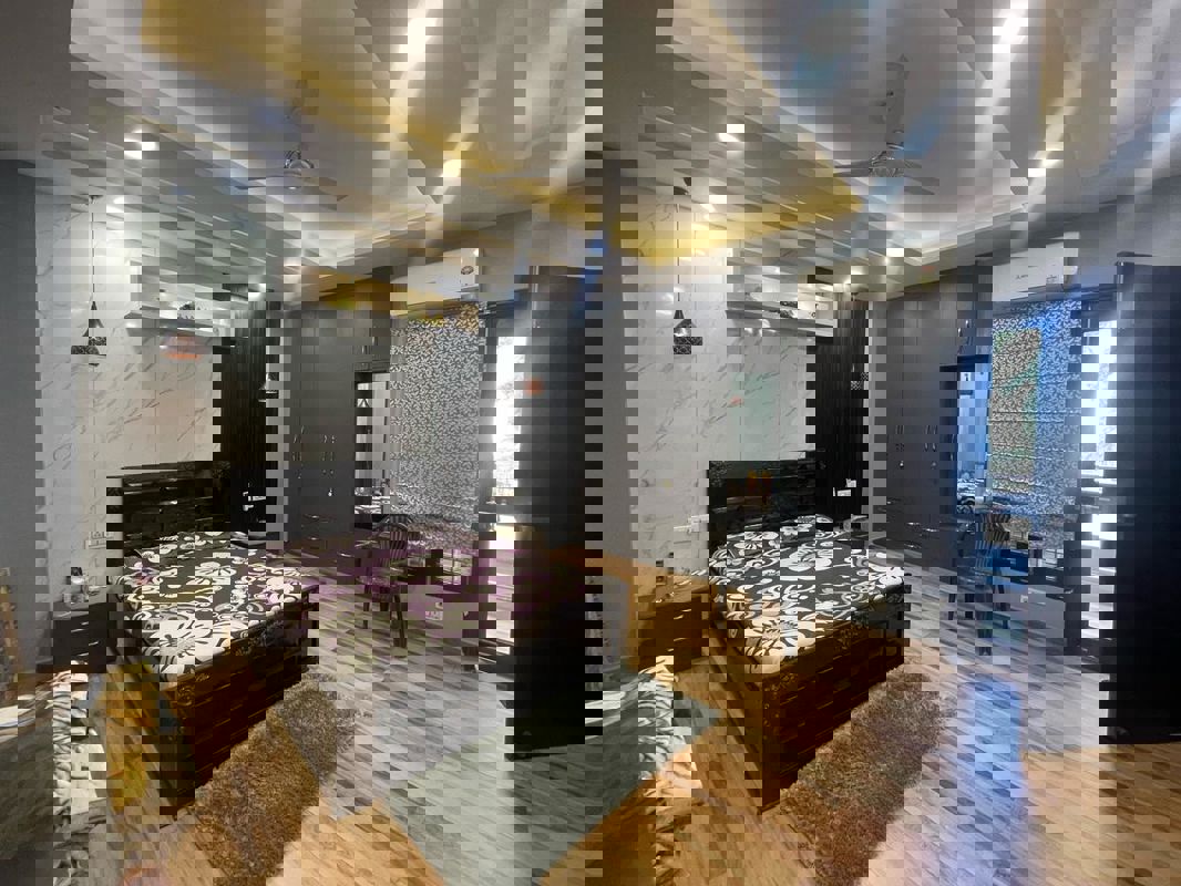 3 BHK + Pooja Room 1610 Sq.Ft. Builder Floor in Unitech South City 1