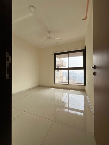 Room in 2 BHK Apartment at Chandak 34 Park Estate, Goregaon West – for Rent