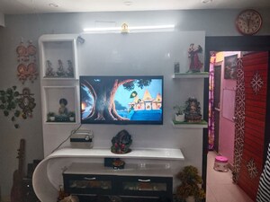 Furnished Amenities in 4 BHK Apartment at Proview Officer City, Raj Nagar Extension – for Rent