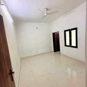 Room in 3 BHK Villa at RWA Apartments Sector 108, Sector 108 – for Rent