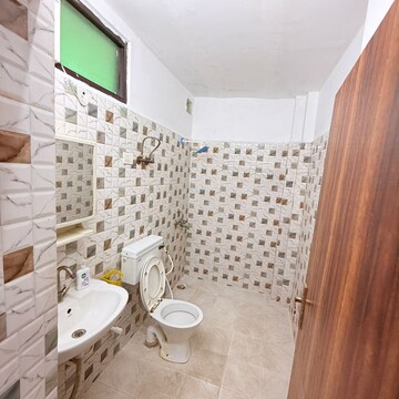 Bathroom in 3 BHK Villa at RWA Apartments Sector 108, Sector 108 – for Rent